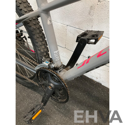 SPECIALIZED Pitch Size S Mountain Bike