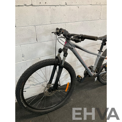 SPECIALIZED Pitch Size S Mountain Bike