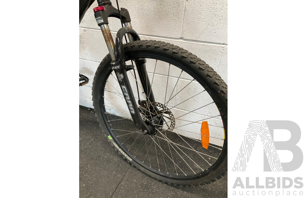 MALVERN Star KCS 10 Size L Mountain Bike