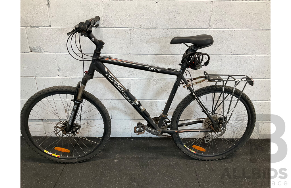 MALVERN Star KCS 10 Size L Mountain Bike