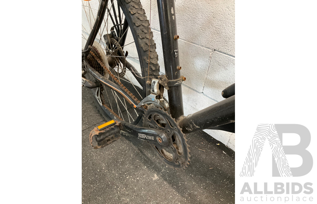 MALVERN Star KCS 10 Size L Mountain Bike