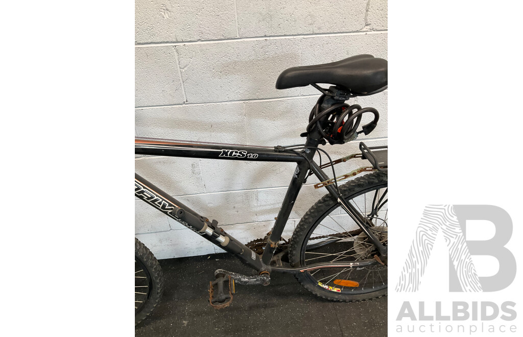 MALVERN Star KCS 10 Size L Mountain Bike