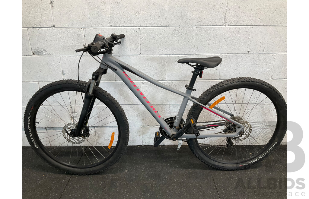 SPECIALIZED Pitch Size S Mountain Bike