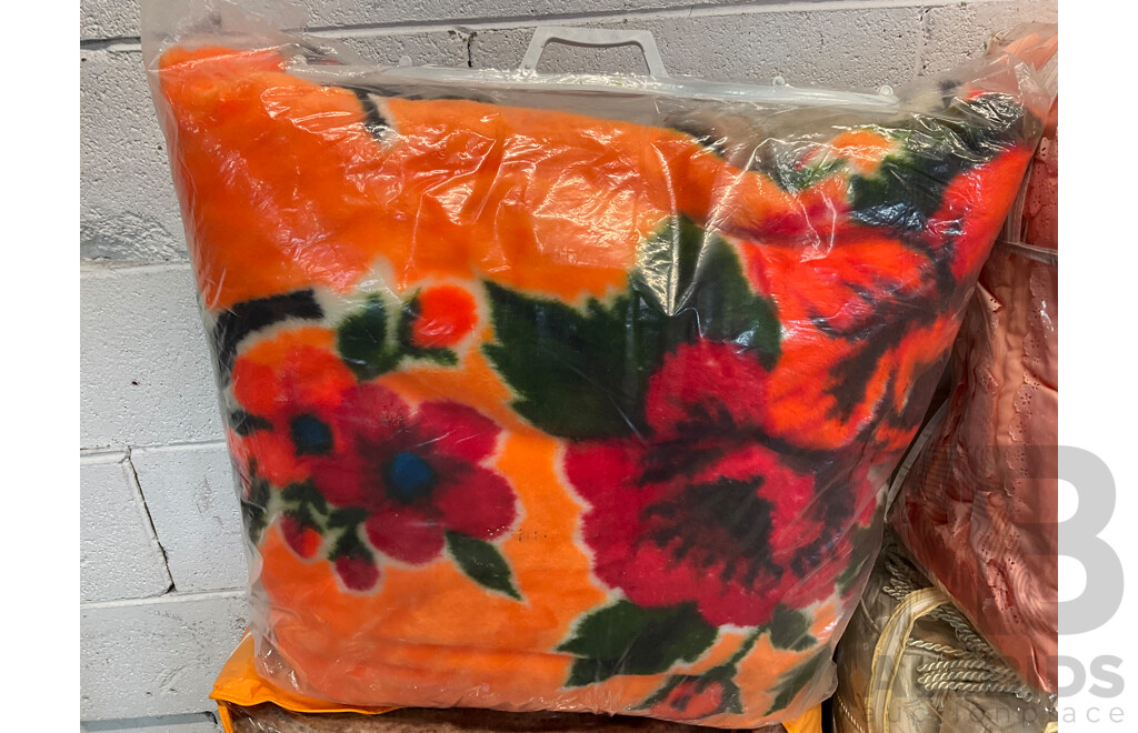 Assorted Vinage Manchester and Blankets - Lot of 4