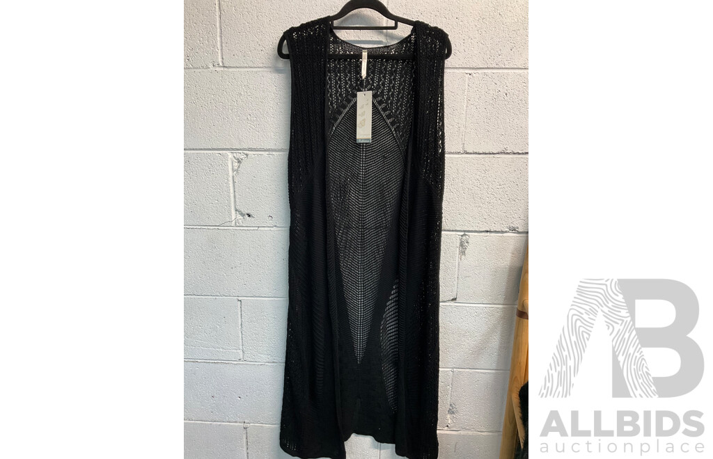 Missive Assorted Women's Clothing Size L,XL,XXL /16,18,20 - Lot of 36