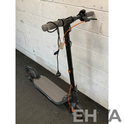Segway Ninebot Kickscooter F65l Electric Scooter - Black