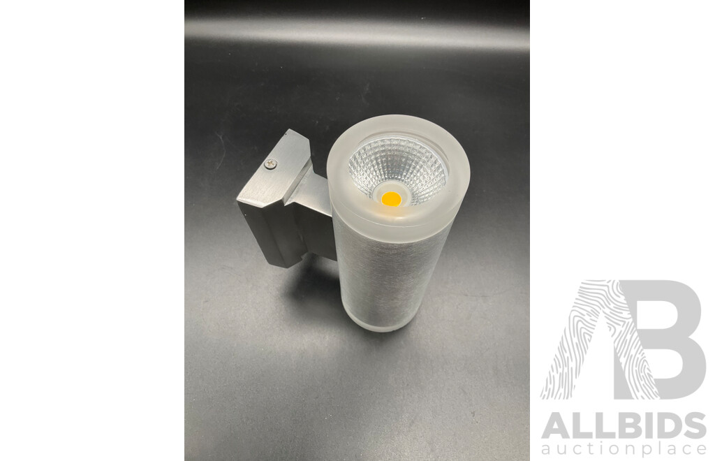 LIGHT EFFECTS Up Down Anodised Aluminium Wall Pillar Lights - Lot of 9