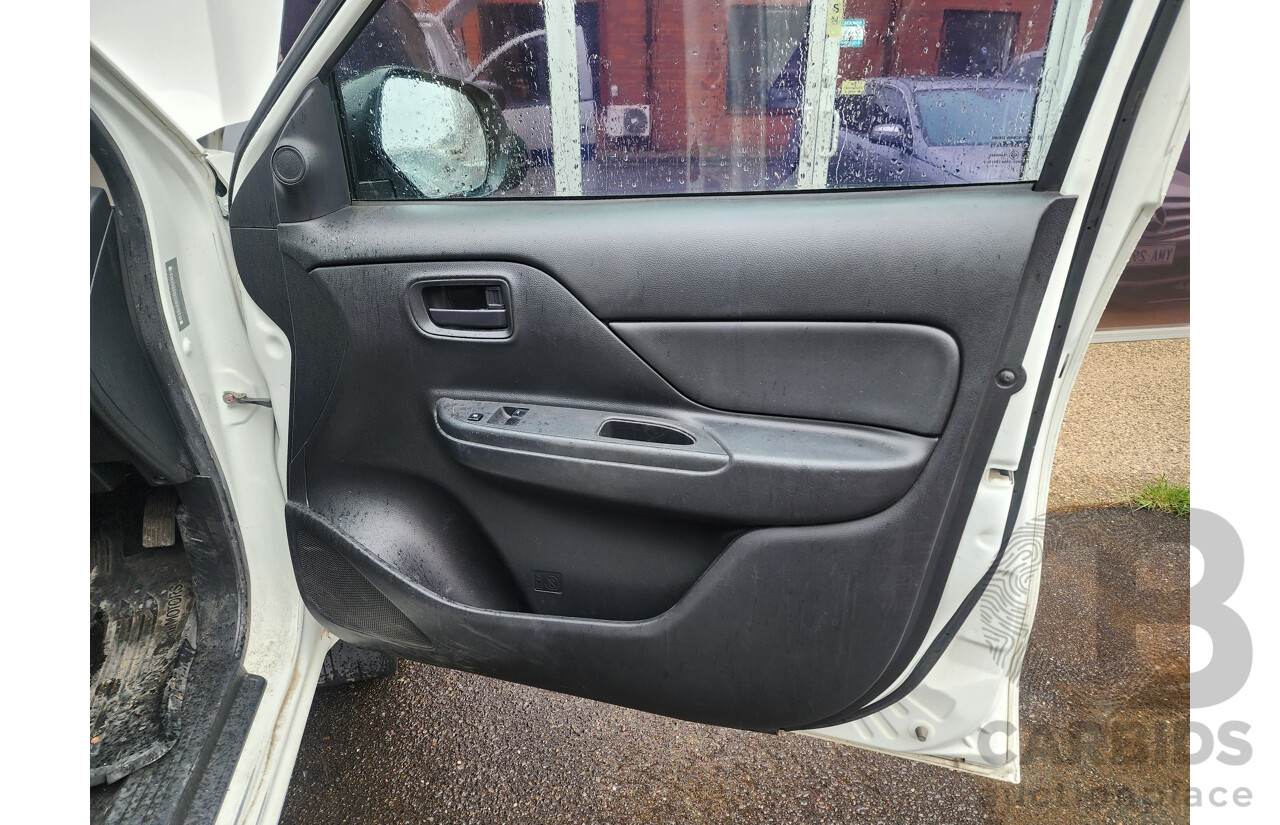 08/2021 Mitsubishi Triton GLX (4x2) MR MY21 C/Chas White 2.4L