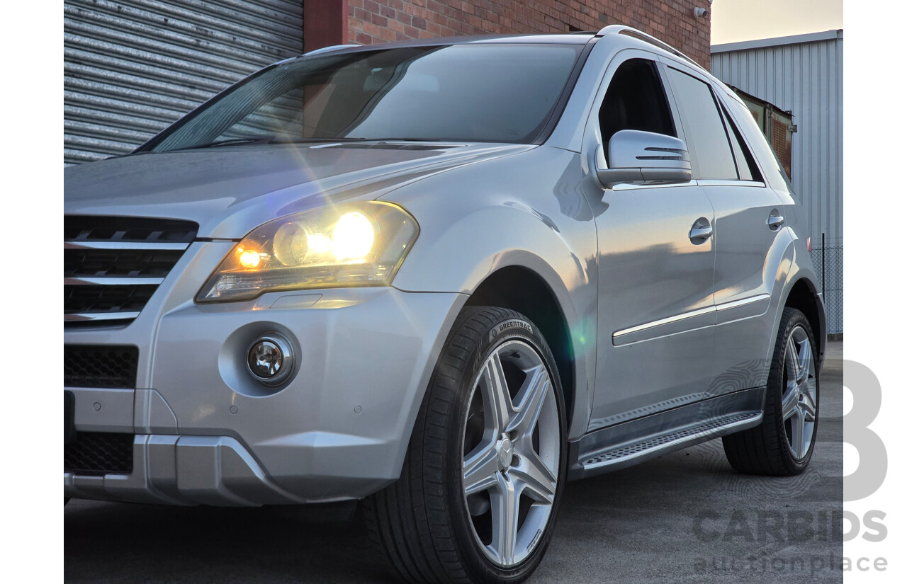 03/2011 Mercedes Benz ML350 CDI AMG Sports (4x4) 164 MY11 4d Wagon Iridium Silver Metallic Turbo Diesel V6 3.0L