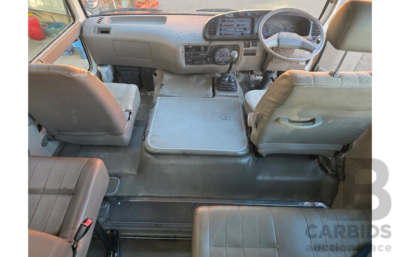 06/1997 Toyota Coaster Bus 4.2L HZB50R White - RV Project