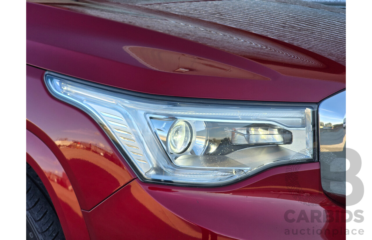 10/2018 Holden Acadia LTZ-V (AWD) MY19 AC 4d Wagon Glory Red V6 3.6L - 7 Seater