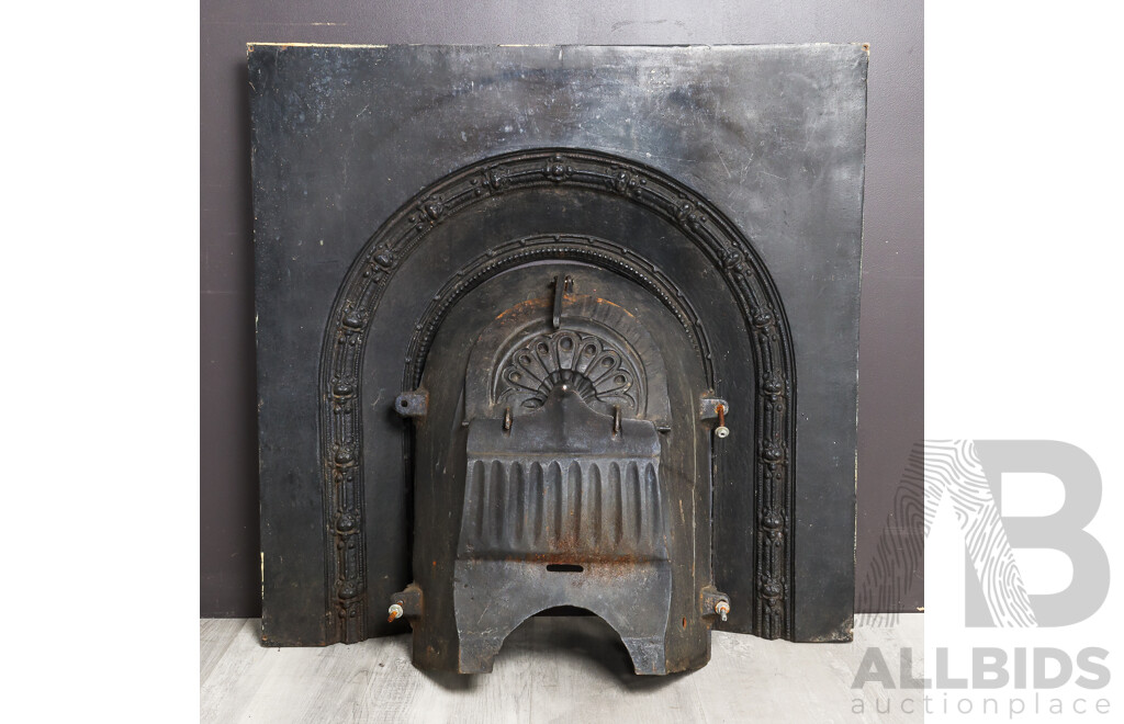 Victorian Cast Iron Fire Place Insert
