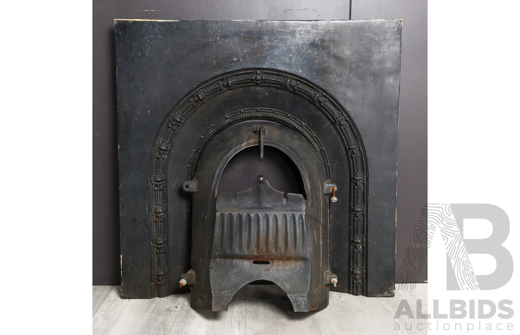 Victorian Cast Iron Fire Place Insert
