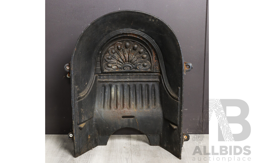 Victorian Cast Iron Fire Place Insert