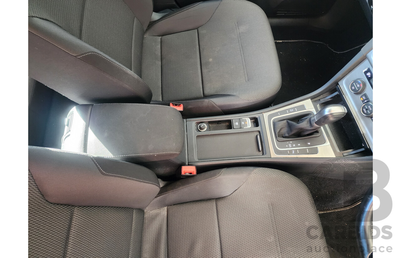 10/2014 Volkswagen Golf 90 TSI AU MY15 5d Hatchback Silver 1.4L