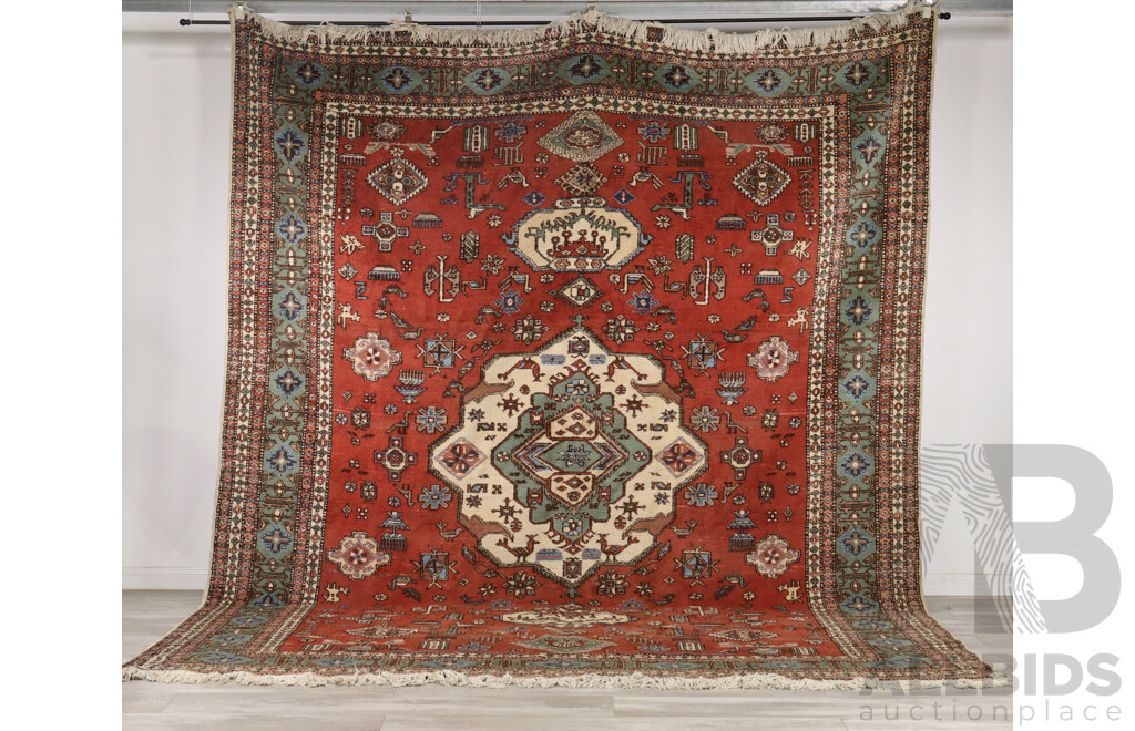 Large Hand Knotted Wool Persian Style Mains Carpet