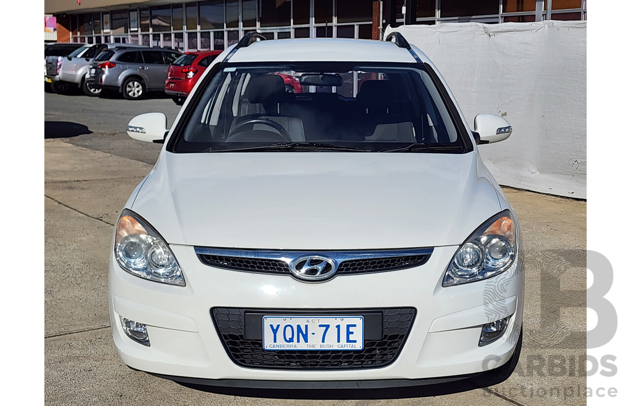 10/2009 Hyundai i30 cw SLX 1.6 CRDi FD MY09 4d Wagon White 1.6L