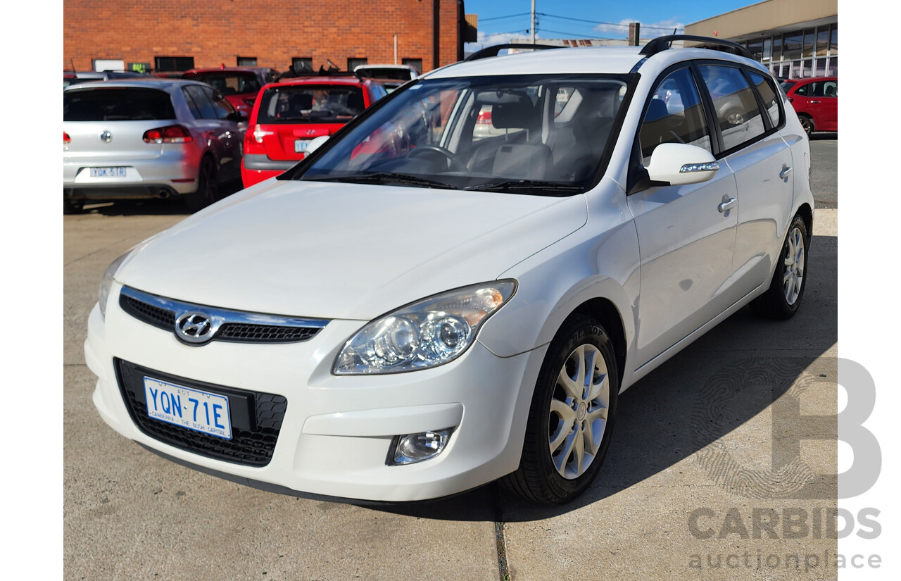 10/2009 Hyundai i30 cw SLX 1.6 CRDi FD MY09 4d Wagon White 1.6L