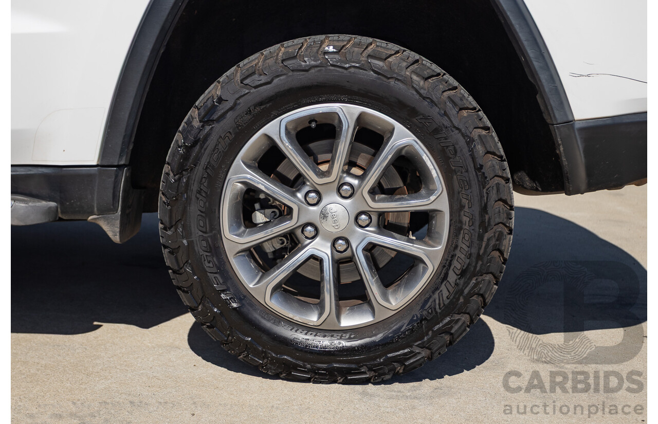 12/2013 Jeep Grand Cherokee Limited (4x4) WK MY13 4d Wagon Bright White Turbo Diesel 3.0L