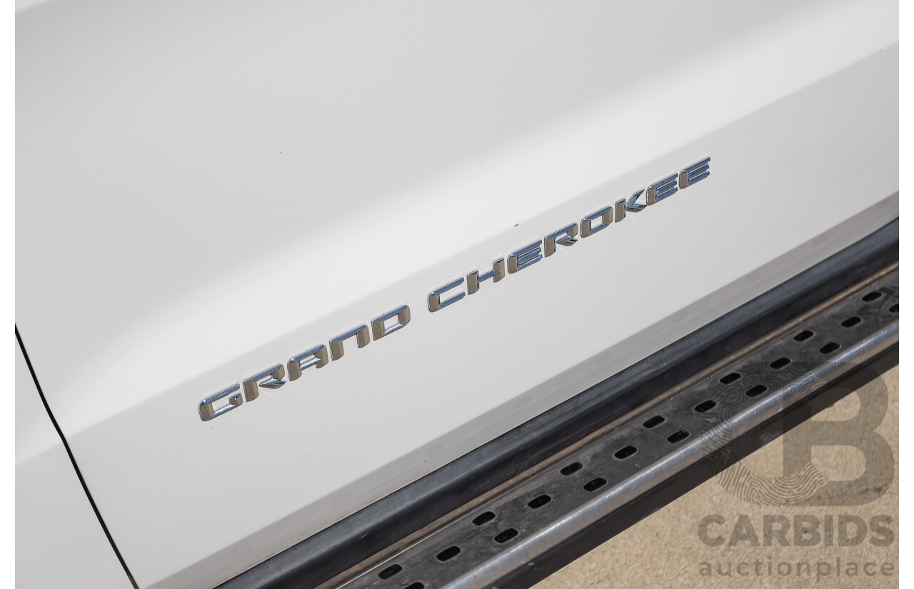 12/2013 Jeep Grand Cherokee Limited (4x4) WK MY13 4d Wagon Bright White Turbo Diesel 3.0L