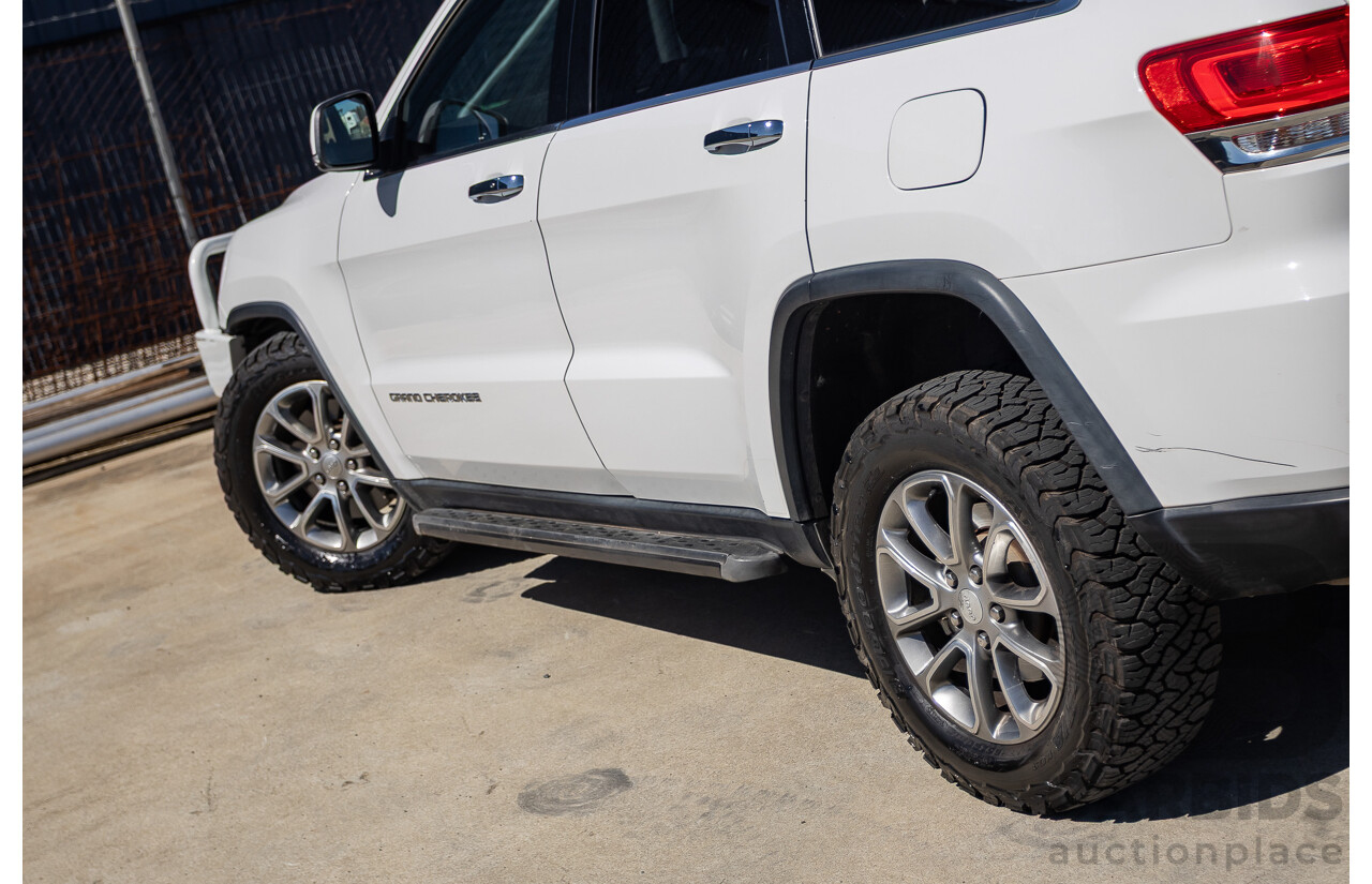 12/2013 Jeep Grand Cherokee Limited (4x4) WK MY13 4d Wagon Bright White Turbo Diesel 3.0L