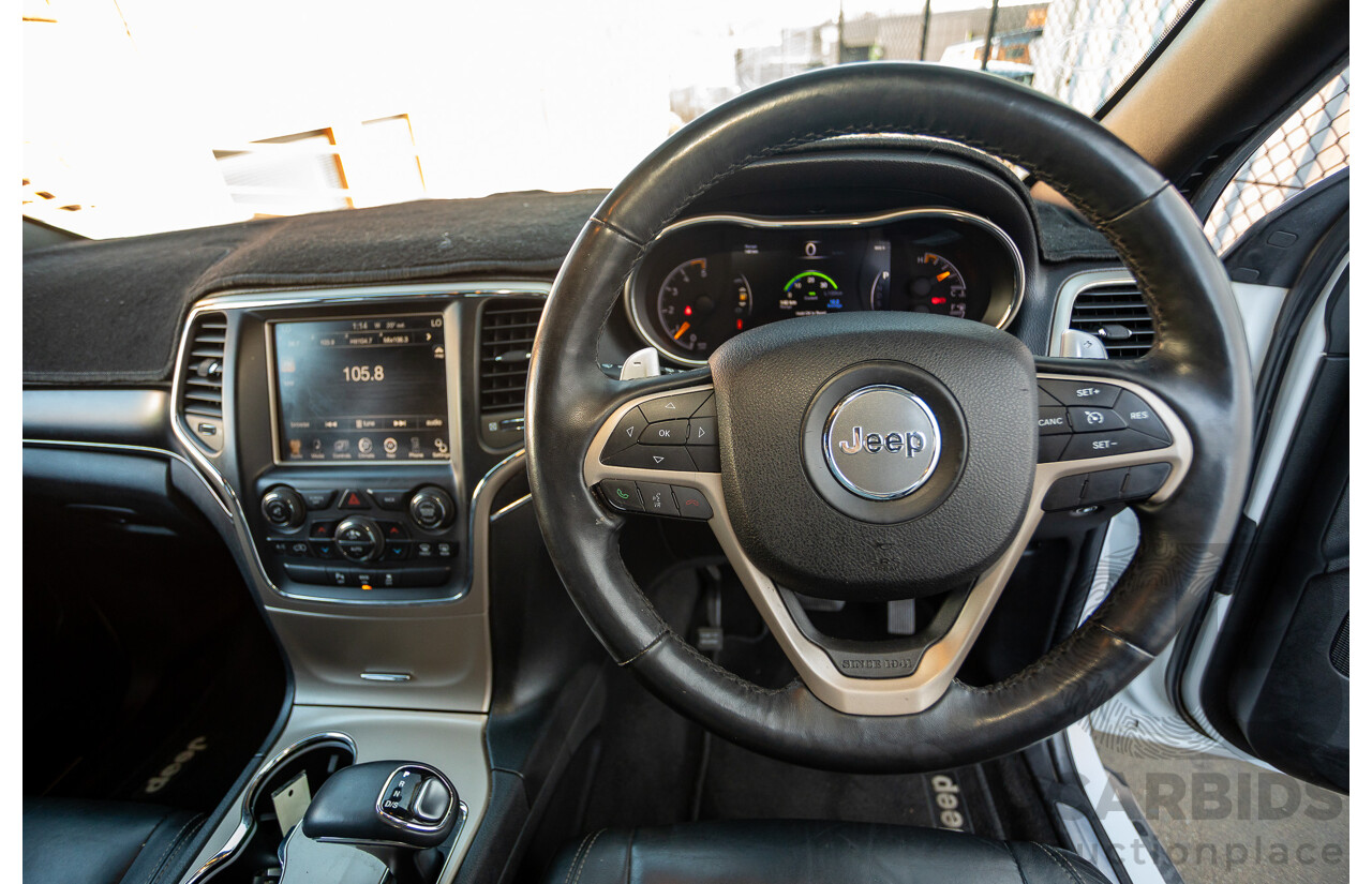12/2013 Jeep Grand Cherokee Limited (4x4) WK MY13 4d Wagon Bright White Turbo Diesel 3.0L