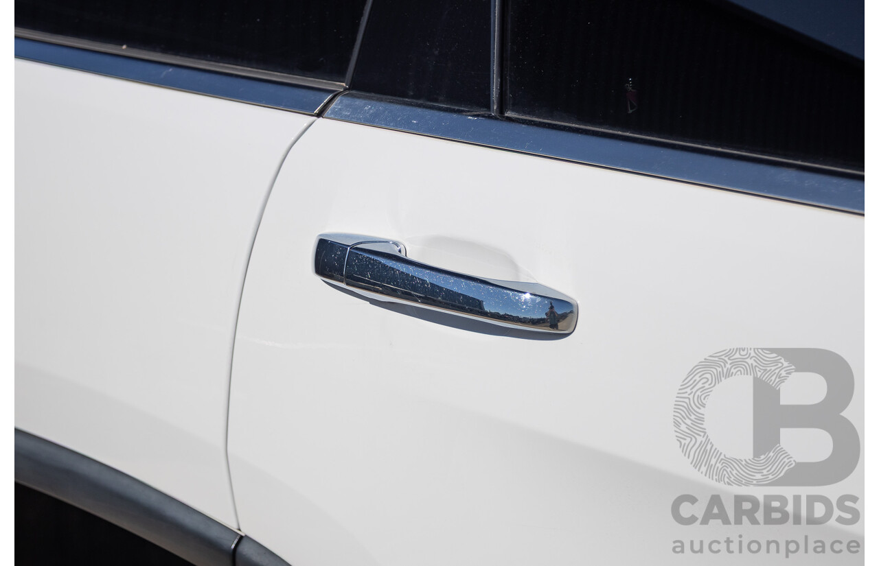 12/2013 Jeep Grand Cherokee Limited (4x4) WK MY13 4d Wagon Bright White Turbo Diesel 3.0L