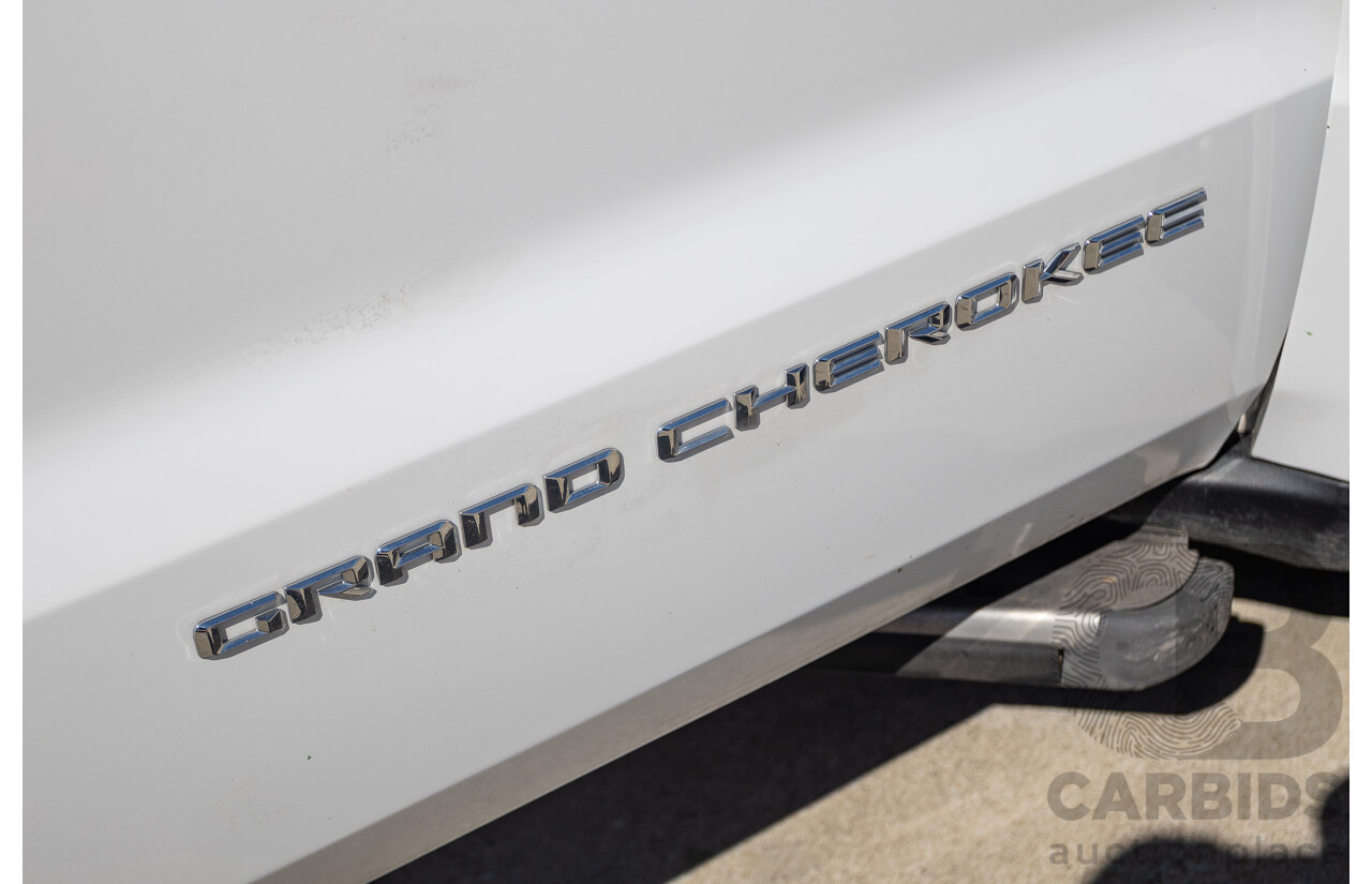 12/2013 Jeep Grand Cherokee Limited (4x4) WK MY13 4d Wagon Bright White Turbo Diesel 3.0L