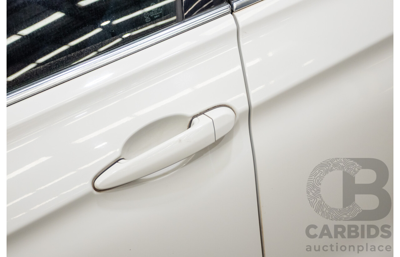 05/2012 BMW 328i Luxury Line F30 4D Sedan White 2.0L