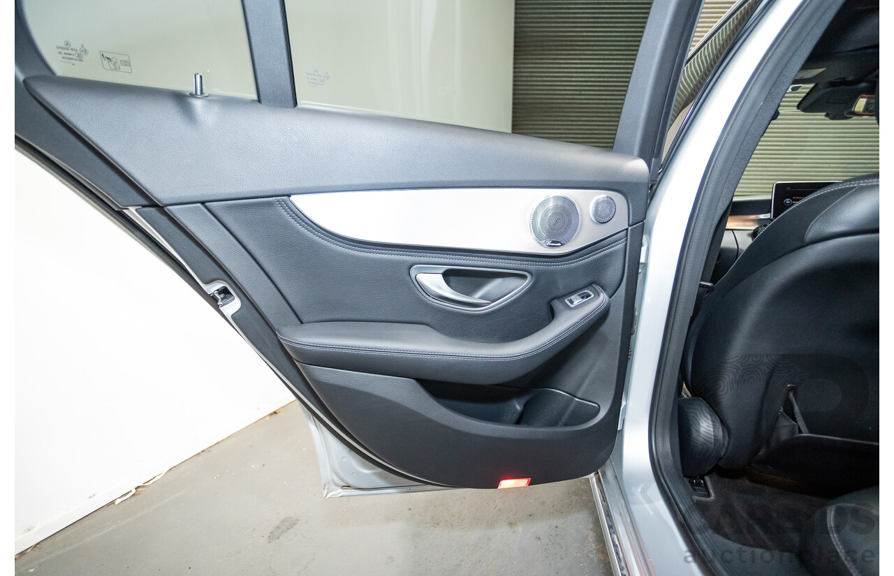 01/2015 Mercedes-Benz C250 205 4D Sedan Iridium Silver Metallic Turbo 2.0L