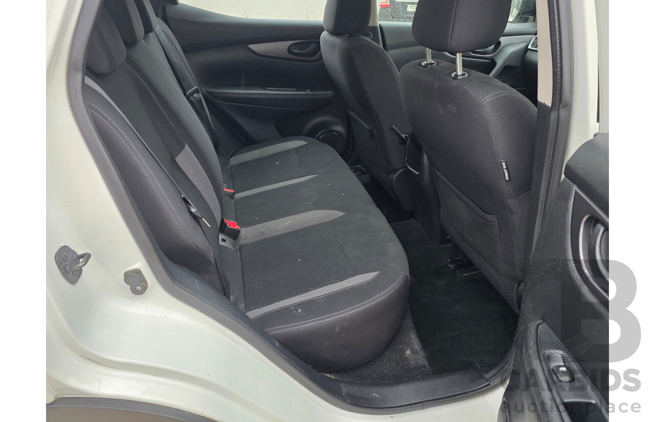 10/2018 Nissan Qashqai ST J11 MY18 4D Wagon White 2.0L