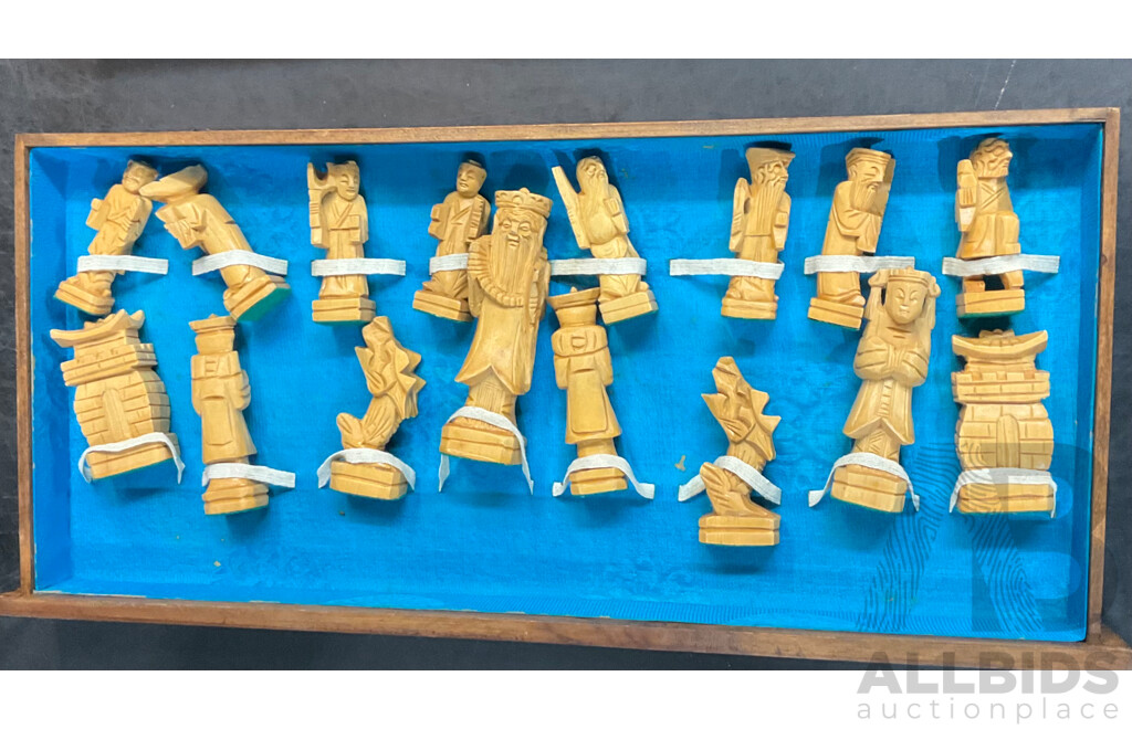 Vintage Asian Chinese Warrior Wood Chess Set in Box