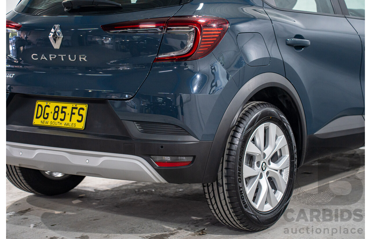 01/2023 Renault Captur Life (FWD) XJB MY23 4d Wagon Smokey Blue Turbo 1.3L