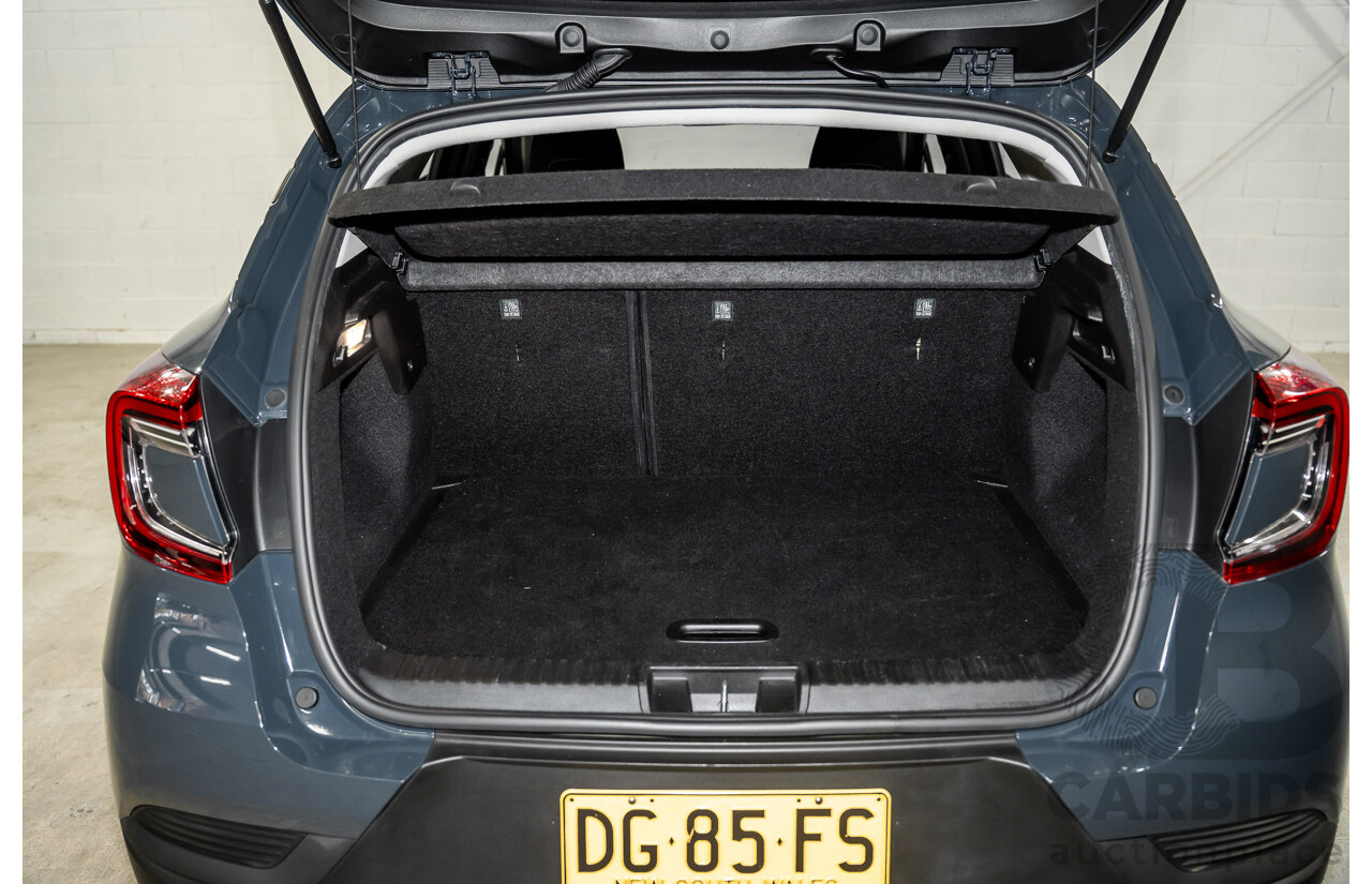 01/2023 Renault Captur Life (FWD) XJB MY23 4d Wagon Smokey Blue Turbo 1.3L