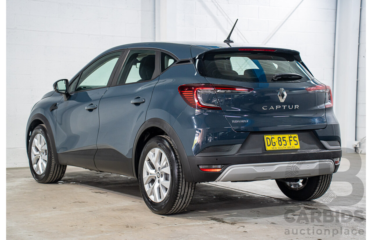 01/2023 Renault Captur Life (FWD) XJB MY23 4d Wagon Smokey Blue Turbo 1.3L