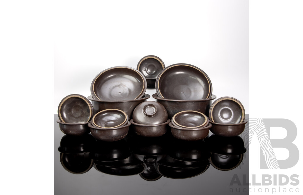 Mid Century Arabia Eight Piece Set Comprising Six Lidded Ramekins and Two Lidded Casseroles