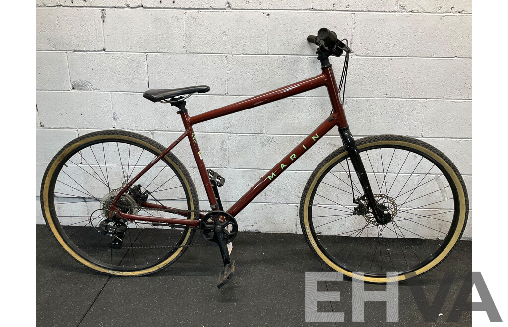 MARIN Kentfiels Hybrid Bike Size XL
