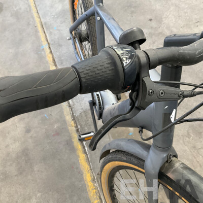 Giant MOMENTUM E-Hybrid Bike