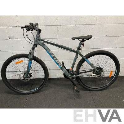 FLUID Momentum Mountain Bike