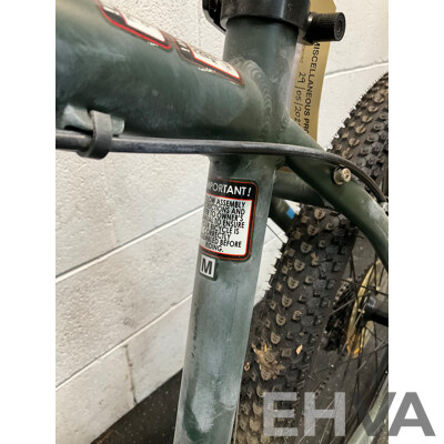 FLUID Momentum Mountain Bike