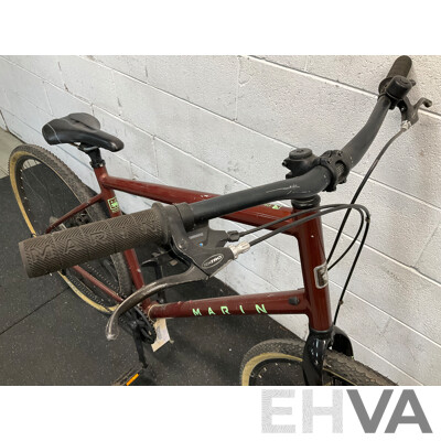 MARIN Kentfiels Hybrid Bike Size XL