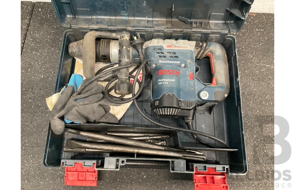 BOSCH Professional Demolition Hammer (GSH 5 CE) 