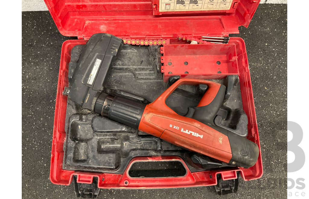 HILTHI Powder-Actuated Tool DX 5 MX with Nail Magazine