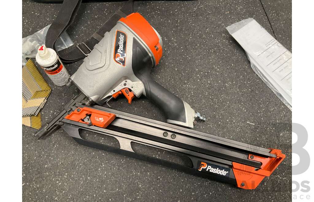 PASLODE Powermaster Strip Nailer (PF-350S) 