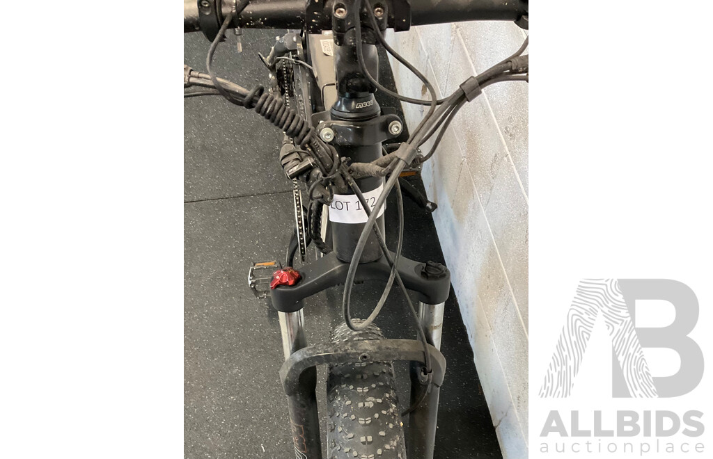 OVERRIDE Electric Bike