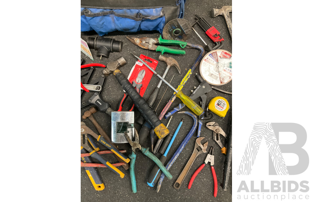 KINKROME Bag with Assorted Hand Tools