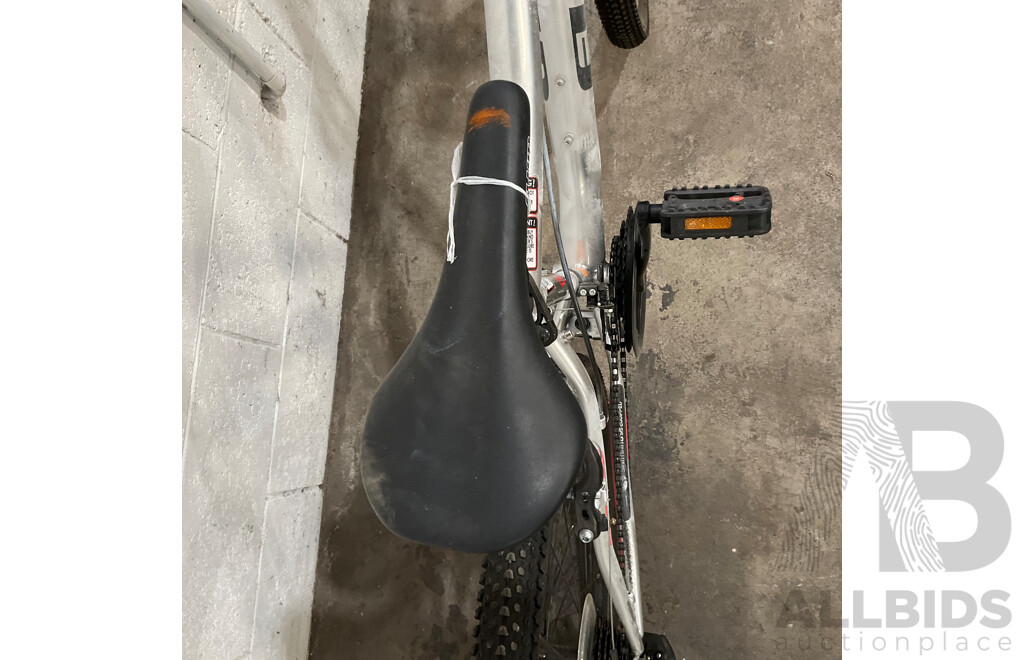 FLUID Steel Series Bike