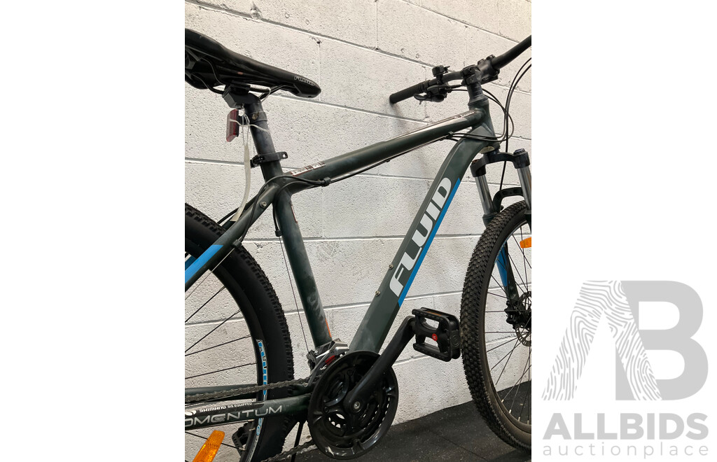 FLUID Momentum Mountain Bike