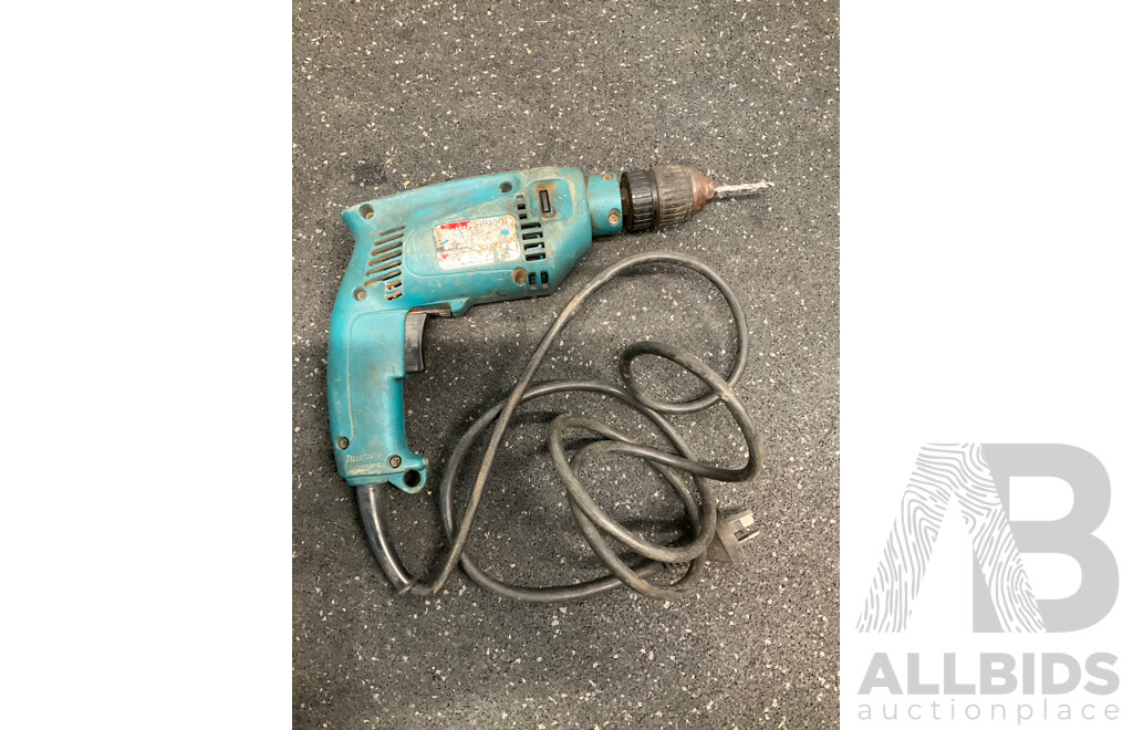 MAKITA Hammer Drill  (HP1501) and MAKITA HSS-TiN Drill Bit Set - Lot of 2