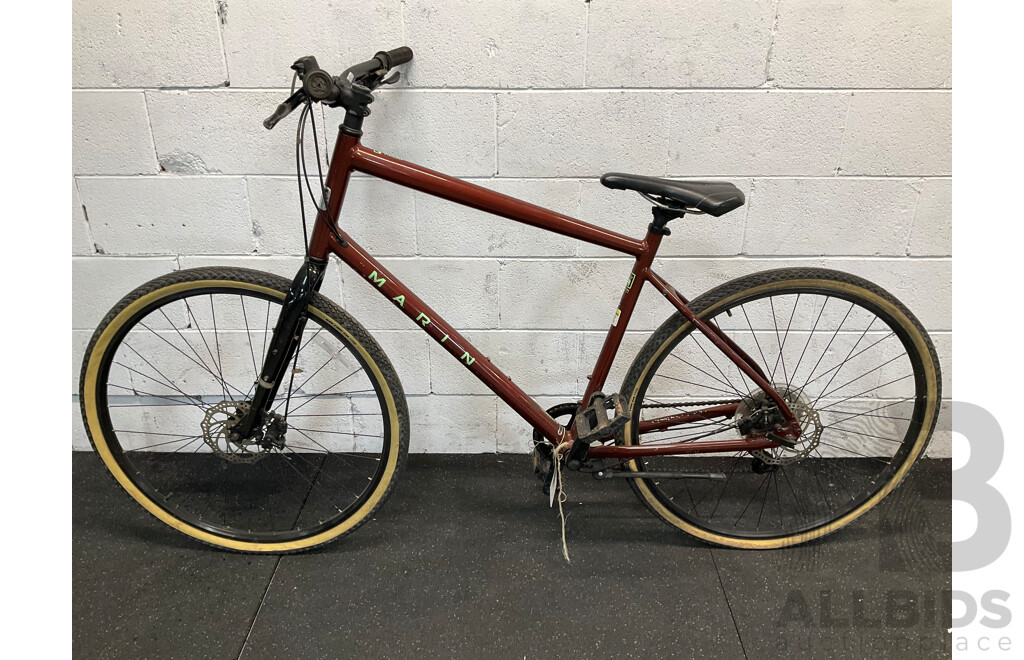 MARIN Kentfiels Hybrid Bike Size XL